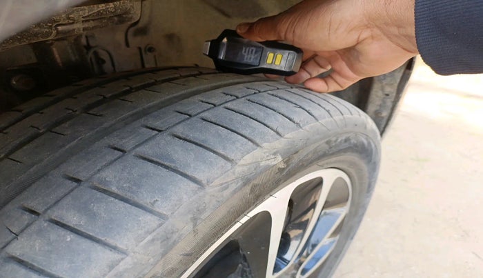 2018 Fiat URBAN CROSS EMOTION MULTIJET 1.3, Diesel, Manual, 98,528 km, tyre