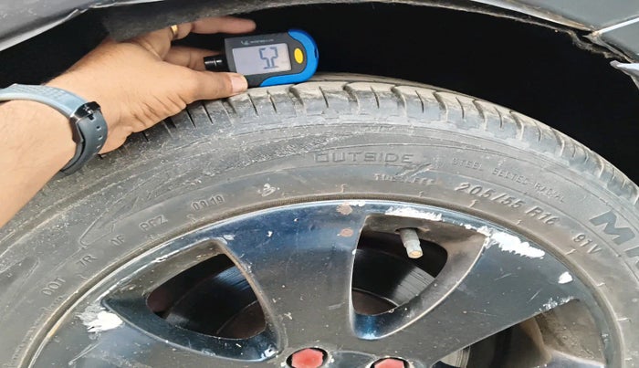 2011 Skoda Superb ELEGANCE 1.8 TSI AT, Petrol, Automatic, 1,54,454 km, tyre