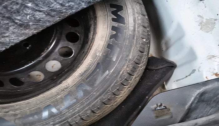 2017 Maruti Baleno ALPHA DIESEL 1.3, Diesel, Manual, 61,071 km, tyre