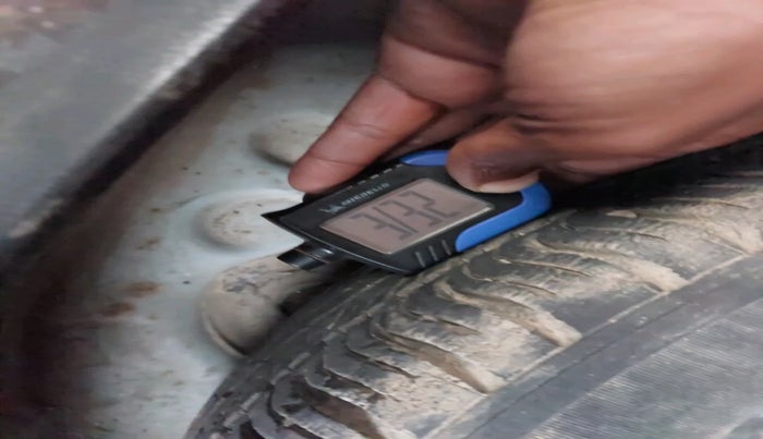 2015 Honda Jazz 1.5L I-DTEC V, Diesel, Manual, 91,476 km, tyre