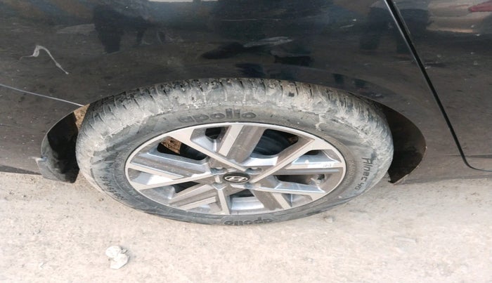 2023 Hyundai Verna SX (O) 1.5 VTVT IVT, Petrol, Automatic, 17,719 km, tyre