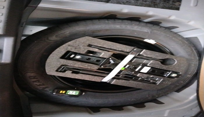 2022 Volkswagen TAIGUN HIGHLINE 1.0 TSI AT, Petrol, Automatic, 25,058 km, tyre