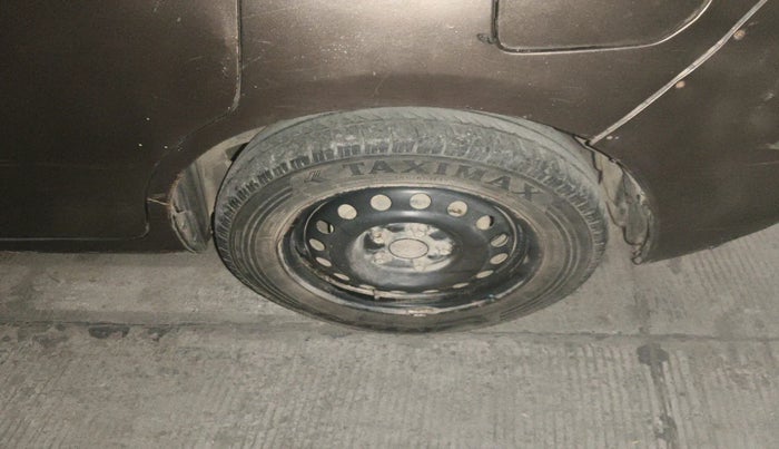 2014 Maruti Ertiga VDI, Diesel, Manual, 1,70,324 km, tyre