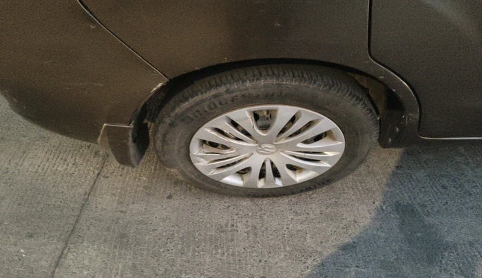 2014 Maruti Ertiga VDI, Diesel, Manual, 1,70,324 km, tyre