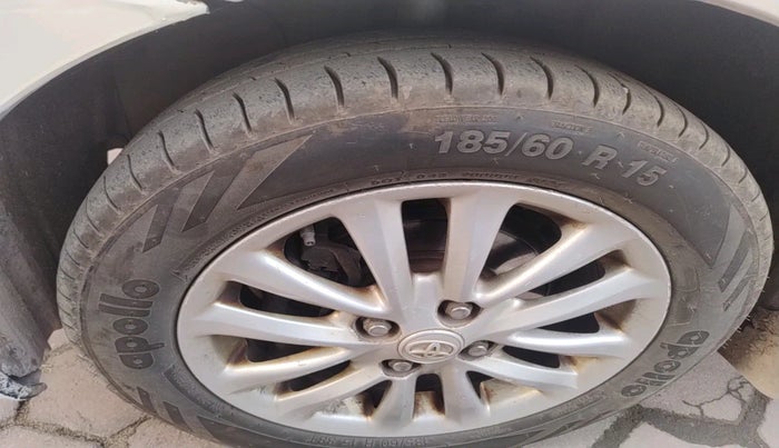 2014 Toyota Etios VX-D, Diesel, Manual, 1,41,425 km, tyre