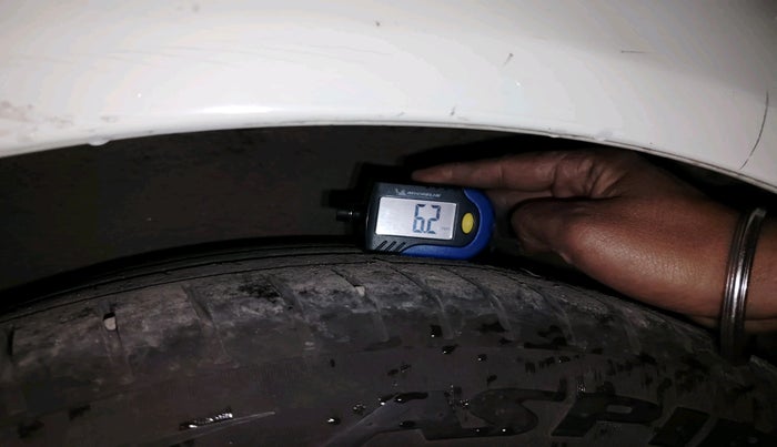 2014 Mercedes Benz C Class C 200 CGI ELEGANCE, Petrol, Automatic, 57,798 km, tyre