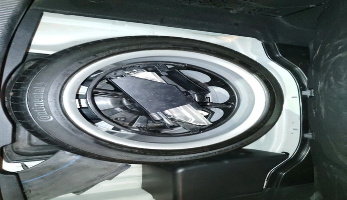 2014 Mercedes Benz C Class C 200 CGI ELEGANCE, Petrol, Automatic, 57,798 km, tyre