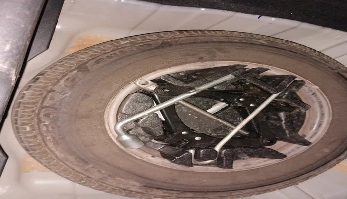 2021 Tata ALTROZ XZ PETROL, Petrol, Manual, 70,000 km, tyre