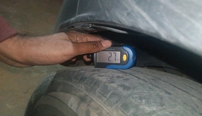 2021 Mahindra XUV300 W6 1.2 PETROL, Petrol, Manual, 98,405 km, tyre