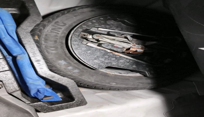 2017 Maruti Ciaz VDI+ SHVS, Diesel, Manual, 68,071 km, tyre