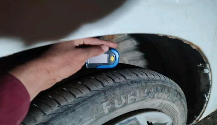 2012 Maruti Wagon R 1.0 LXI, Petrol, Manual, 42,618 km, tyre