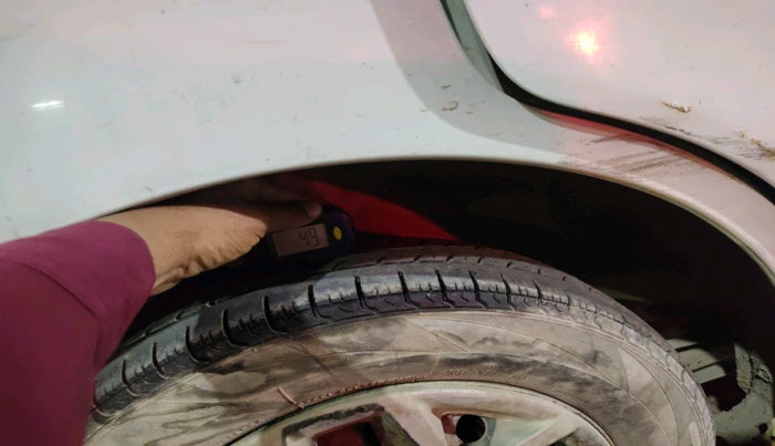 2012 Maruti Wagon R 1.0 LXI, Petrol, Manual, 42,618 km, tyre