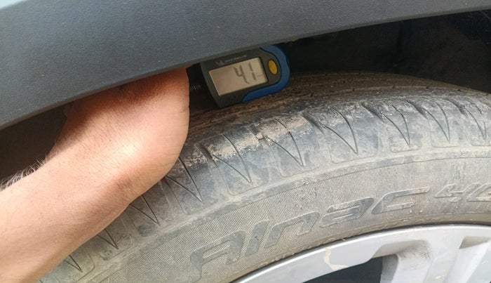 2022 KIA SONET HTK PLUS 1.2, Petrol, Manual, 45,737 km, tyre