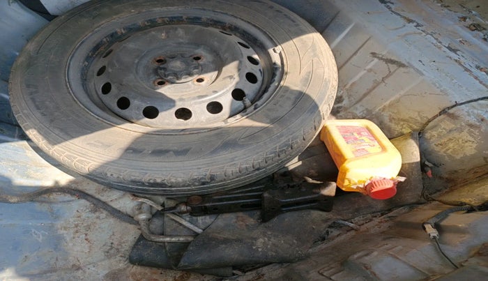 2011 Toyota Etios GD, Diesel, Manual, 1,71,217 km, tyre