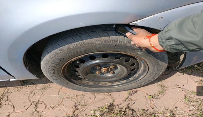 2011 Toyota Etios GD, Diesel, Manual, 1,71,217 km, tyre