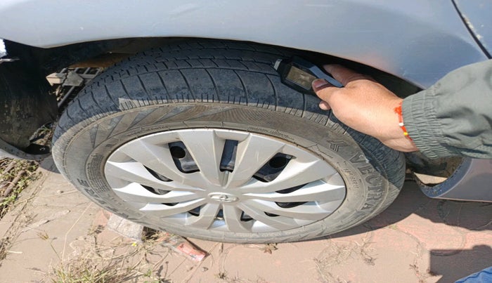 2011 Toyota Etios GD, Diesel, Manual, 1,71,217 km, tyre