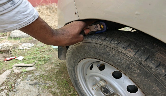 2012 Hyundai Eon ERA, Petrol, Manual, 23,750 km, tyre