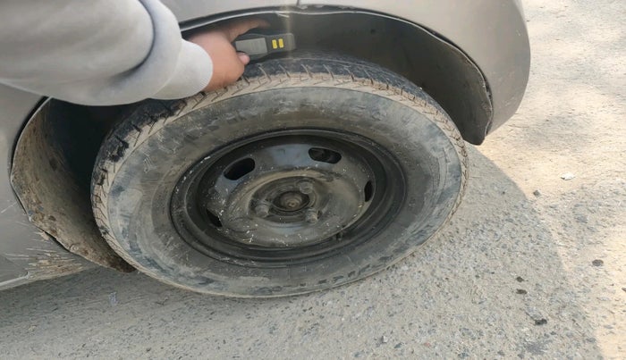 2017 Datsun Redi Go T (O), Petrol, Manual, 50,208 km, tyre