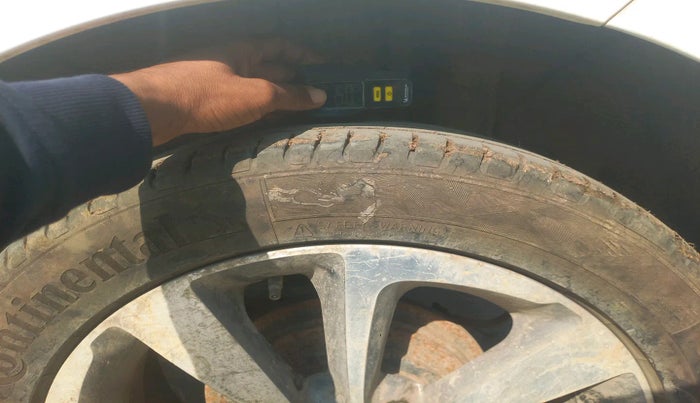 2015 Hyundai Elite i20 ASTA 1.2 (O), Petrol, Manual, 51,810 km, tyre