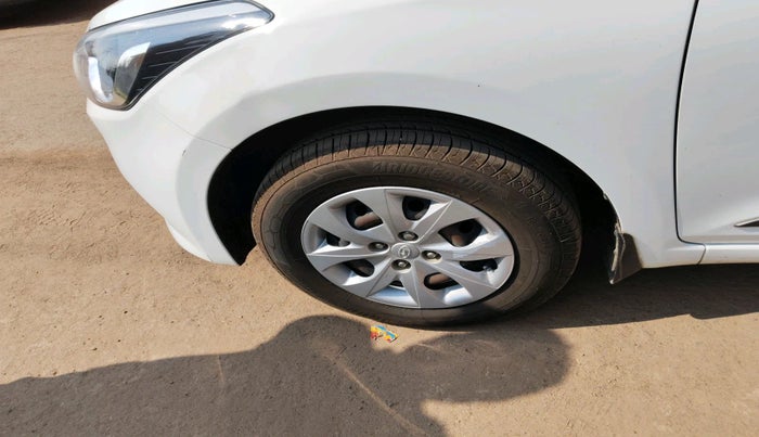 2017 Hyundai Elite i20 SPORTZ 1.2, Petrol, Manual, 32,043 km, tyre