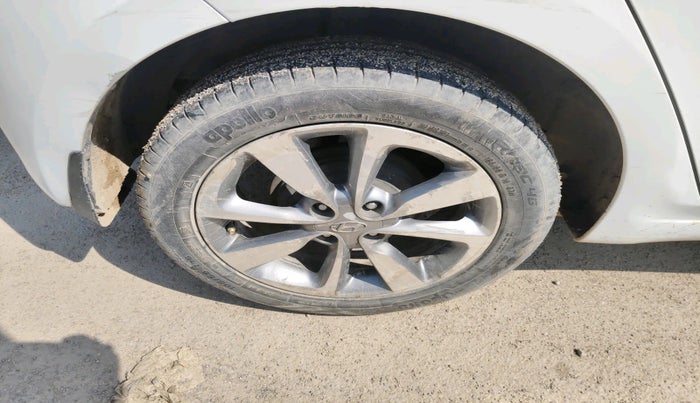 2016 Hyundai Elite i20 ASTA 1.2, Petrol, Manual, 1,30,725 km, tyre