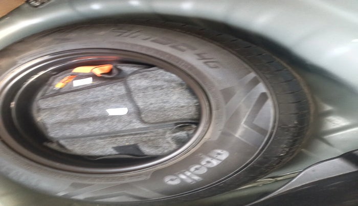 2023 Hyundai VENUE S 1.2, Petrol, Manual, 20,955 km, tyre