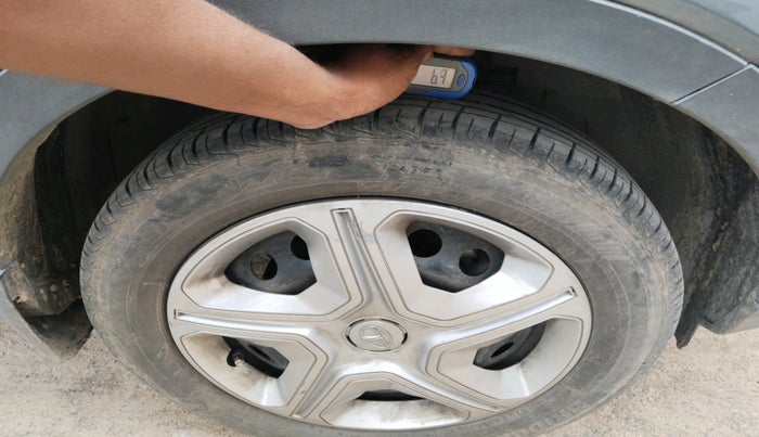 2023 Tata NEXON XMA SUNROOF DIESEL, Diesel, Automatic, 32,233 km, tyre