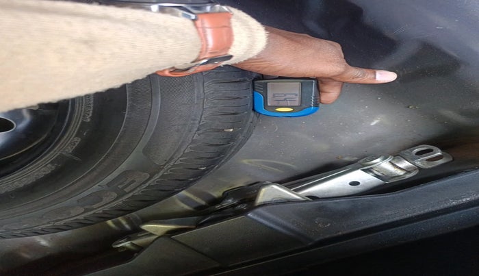 2017 Maruti Dzire ZXI PLUS, Petrol, Manual, 43,677 km, tyre