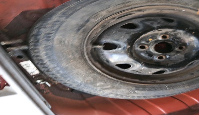 2010 Maruti Alto K10 VXI, Petrol, Manual, 42,627 km, tyre