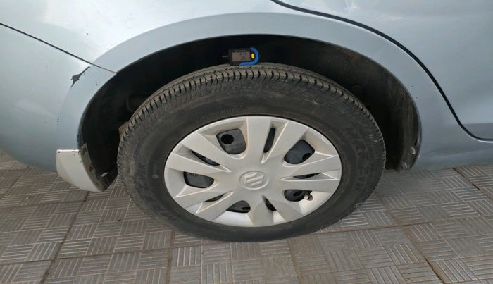 2013 Maruti Swift Dzire VXI, Petrol, Manual, 1,01,039 km, tyre