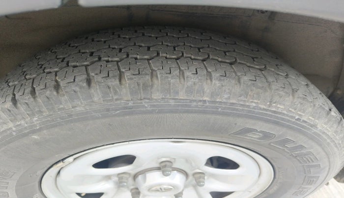 2018 Tata Hexa XE 4X2 7 STR, Diesel, Manual, 1,45,056 km, tyre