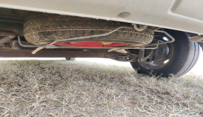 2023 Renault TRIBER RXT, Petrol, Manual, 46,996 km, tyre