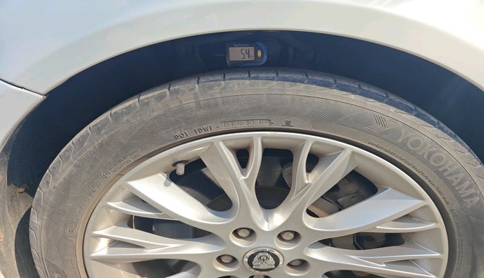 2012 Jaguar XF 3.0 DIESEL, Diesel, Automatic, 69,497 km, tyre