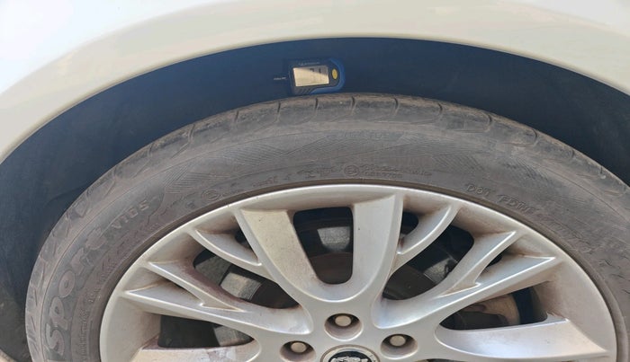 2012 Jaguar XF 3.0 DIESEL, Diesel, Automatic, 69,497 km, tyre