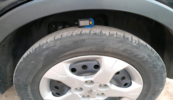 2024 Mahindra XUV300 W6 1.5 Diesel, Diesel, Manual, 16,547 km, tyre