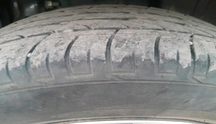 2024 Mahindra XUV300 W6 1.5 Diesel, Diesel, Manual, 16,547 km, tyre