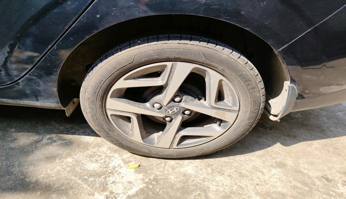 2023 Hyundai AURA SX PLUS 1.2 AMT, Petrol, Automatic, 10,211 km, tyre