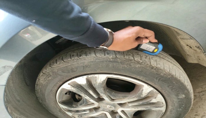 2023 Tata Tiago XT PETROL, Petrol, Manual, 34,870 km, tyre