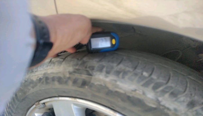 2012 Hyundai i20 SPORTZ 1.2, Petrol, Manual, 78,139 km, tyre