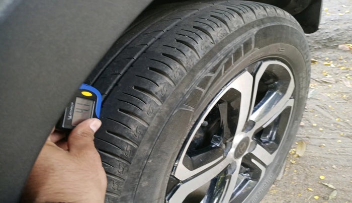 2022 Tata NEXON EV XZ PLUS, Electric, Automatic, 98,328 km, tyre