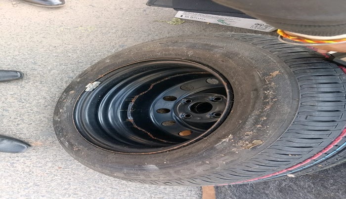 2017 Maruti Dzire ZDI AMT, Diesel, Automatic, 72,778 km, tyre