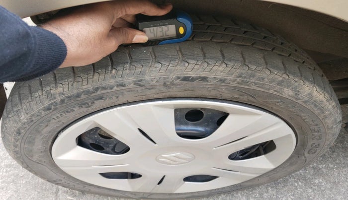 2013 Maruti Wagon R 1.0 VXI, Petrol, Manual, 19,857 km, tyre