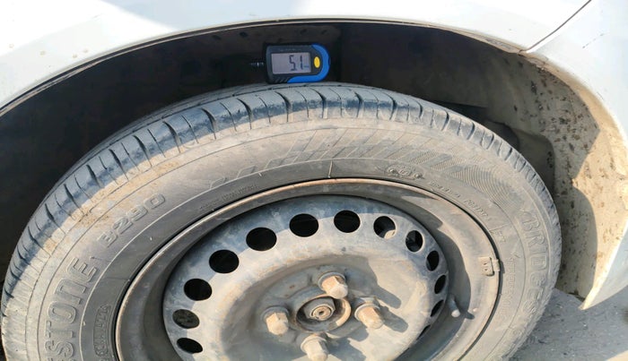 2014 Honda Amaze 1.5L I-DTEC S, Diesel, Manual, 1,41,850 km, tyre