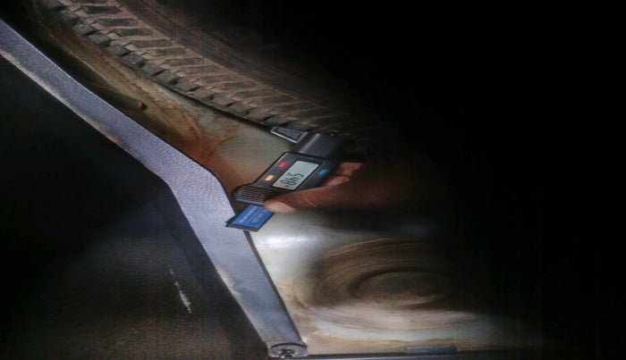 2012 Maruti Swift VXI, Petrol, Manual, 1,28,592 km, tyre