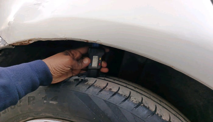 2012 Maruti Swift VXI, Petrol, Manual, 1,28,592 km, tyre