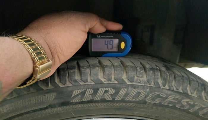 2011 Toyota Etios G, Petrol, Manual, 77,739 km, tyre