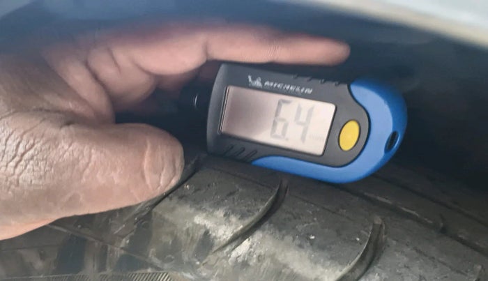 2012 Nissan Sunny XE, Petrol, Manual, 1,55,436 km, tyre