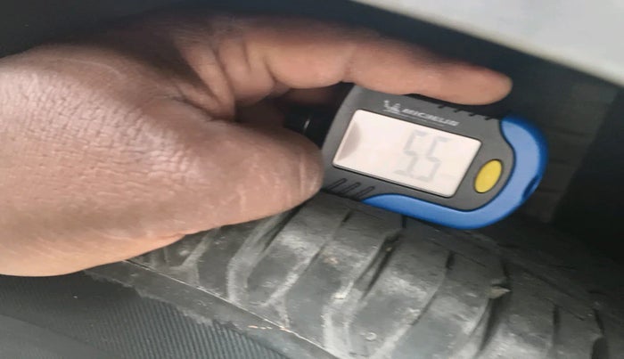 2012 Nissan Sunny XE, Petrol, Manual, 1,55,436 km, tyre