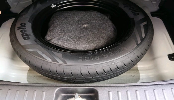 2022 Hyundai Creta SX 1.5 PETROL, Petrol, Manual, 38,781 km, tyre