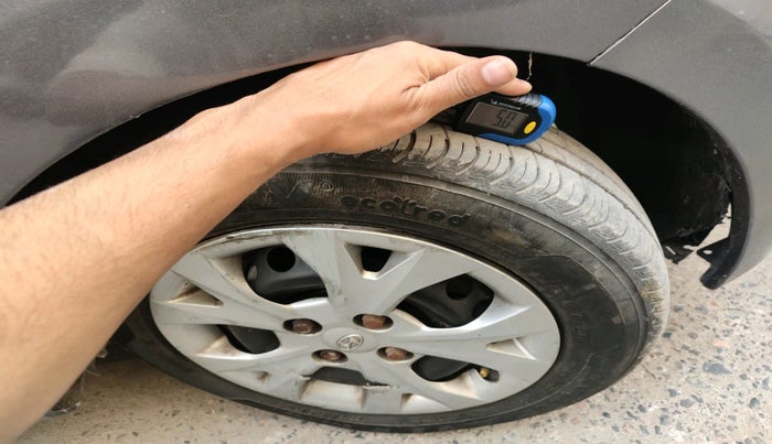 2015 Hyundai Grand i10 SPORTZ 1.2 KAPPA VTVT, Petrol, Manual, 48,039 km, tyre